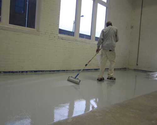 Self-levelling epoxy paint